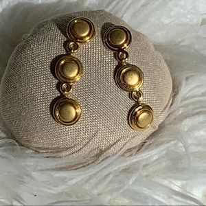 Liz Claiborne gold dangle earrings, never worn
